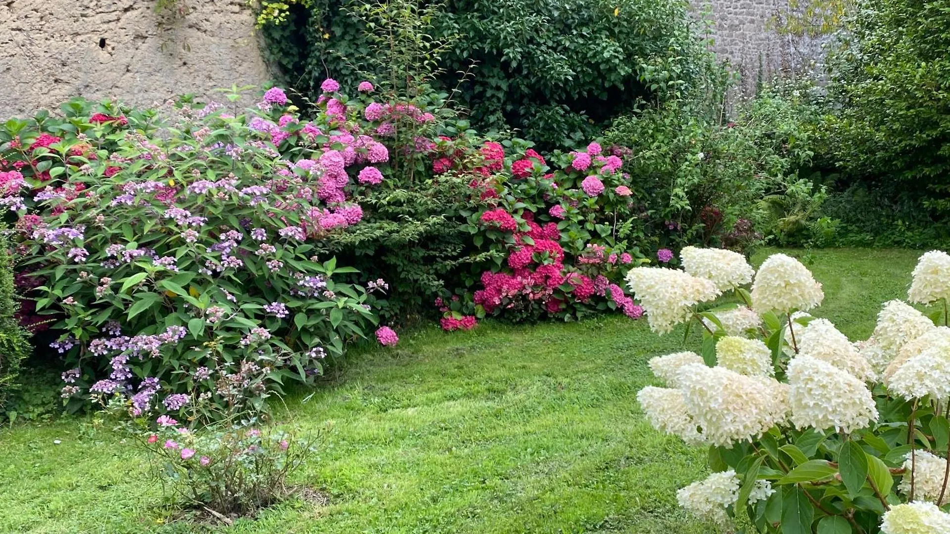 Gite Du Gravier La Baussaine Holiday home